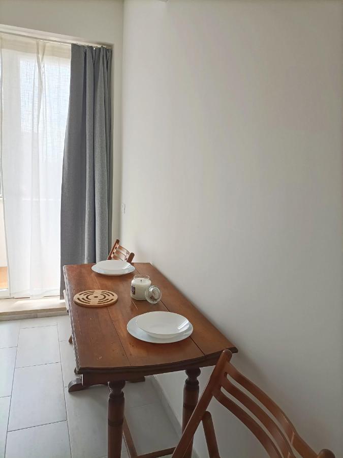 La Terrazza Sull'Appia By Hostand Daire Roma Dış mekan fotoğraf